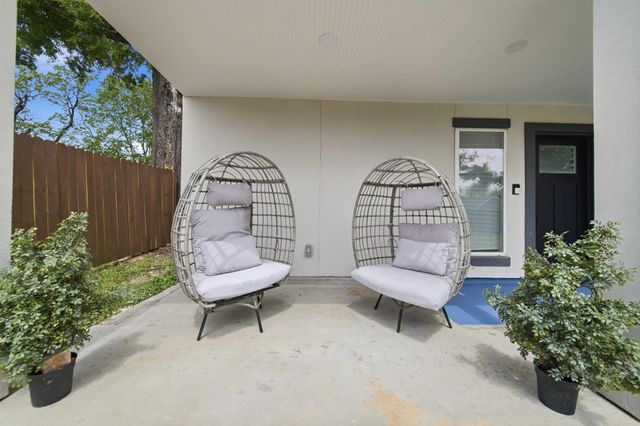 5207 Enyart Street, Houston, TX 77021