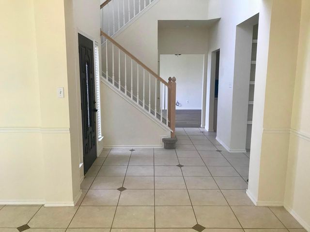 1012 Black Locust DR, Pflugerville, TX 78660
