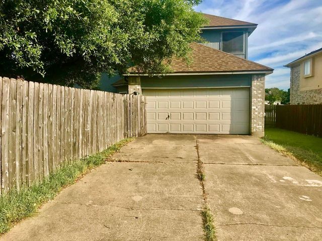 1012 Black Locust DR, Pflugerville, TX 78660