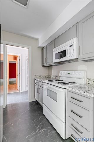 702 Gordon School Ct, North Chesterfield, VA 23236