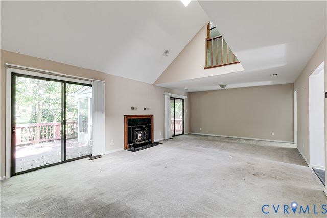 702 Gordon School Ct, North Chesterfield, VA 23236