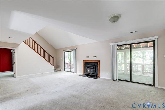 702 Gordon School Ct, North Chesterfield, VA 23236