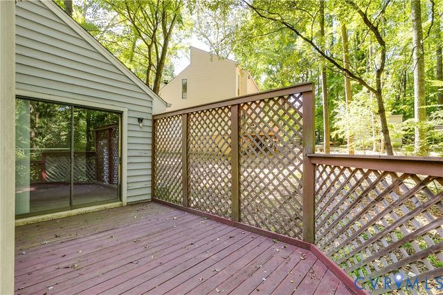 702 Gordon School Ct, North Chesterfield, VA 23236