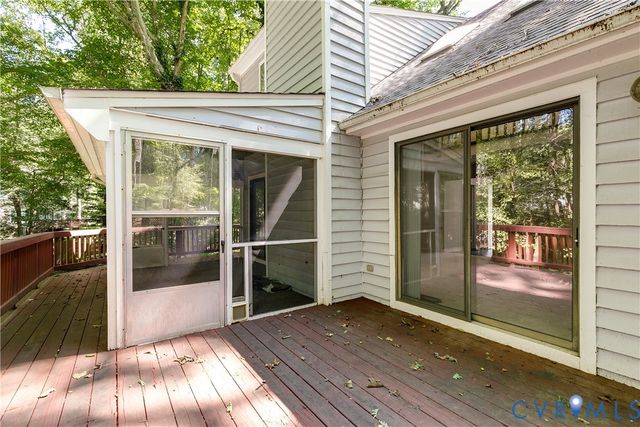 702 Gordon School Ct, North Chesterfield, VA 23236
