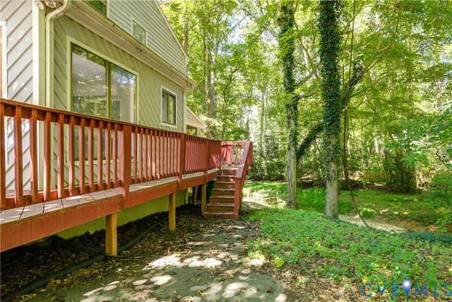 702 Gordon School Ct, North Chesterfield, VA 23236