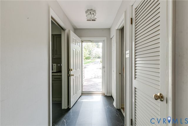 702 Gordon School Ct, North Chesterfield, VA 23236