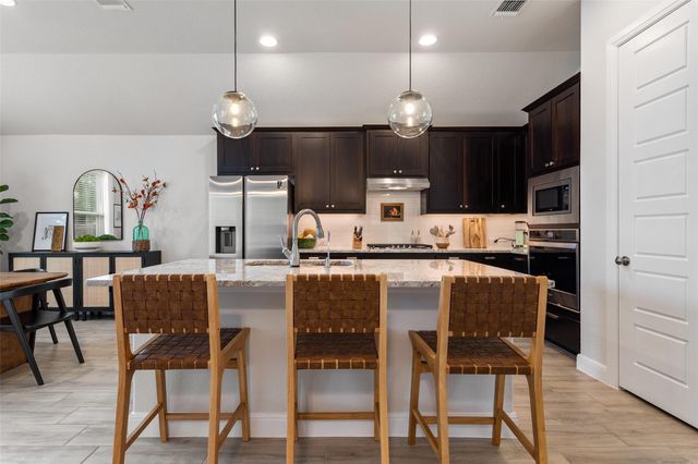 637 Cypress Forest DR, Kyle, TX 78640