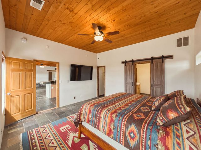 8 Avenida De La Paz, Lamy, NM 87540