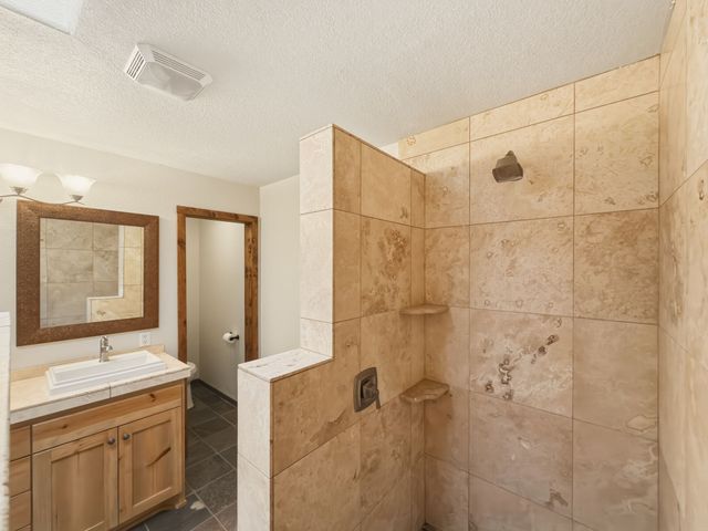 8 Avenida De La Paz, Lamy, NM 87540