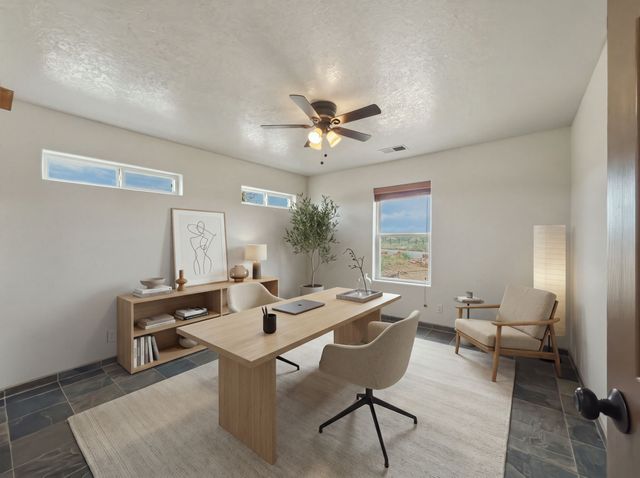 8 Avenida De La Paz, Lamy, NM 87540