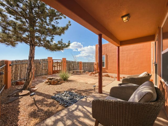 8 Avenida De La Paz, Lamy, NM 87540