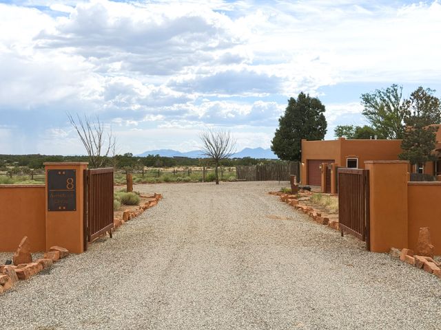 8 Avenida De La Paz, Lamy, NM 87540