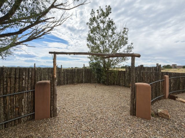 8 Avenida De La Paz, Lamy, NM 87540
