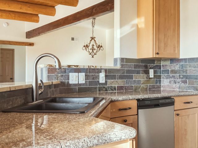 8 Avenida De La Paz, Lamy, NM 87540
