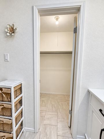 3708 Chelwood Drive NE, Albuquerque, NM 87111