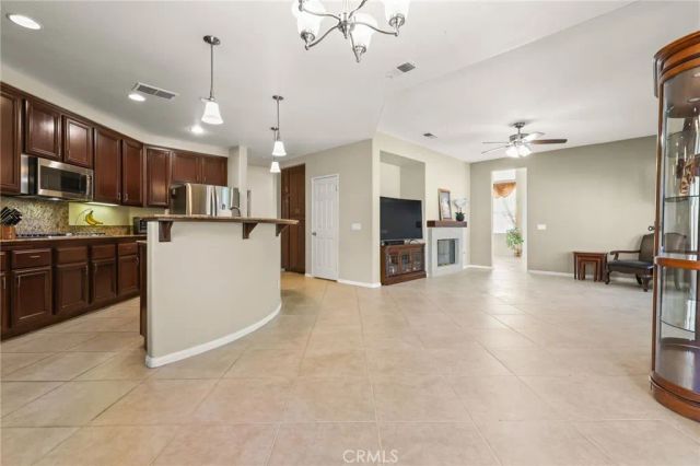 14215 Everglades Court, Canyon Country, CA 91387