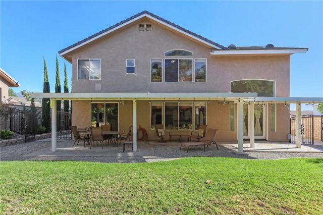 14215 Everglades Court, Canyon Country, CA 91387