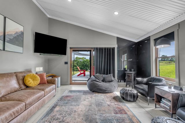 1015 Calm Water Trail, Bakewell, TN 37373