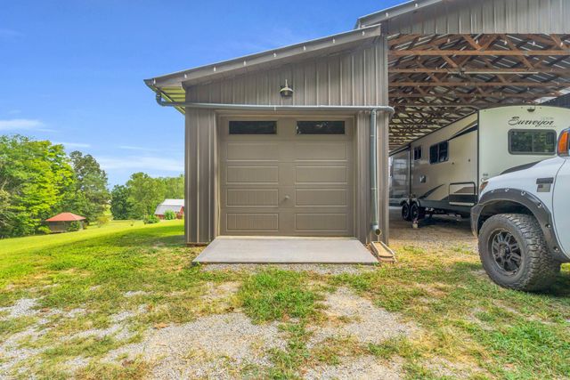 1015 Calm Water Trail, Bakewell, TN 37373