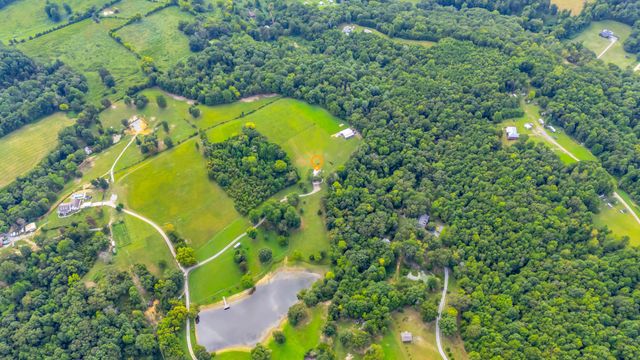 1015 Calm Water Trail, Bakewell, TN 37373