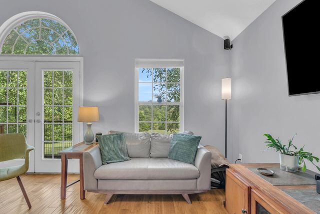 1015 Calm Water Trail, Bakewell, TN 37373