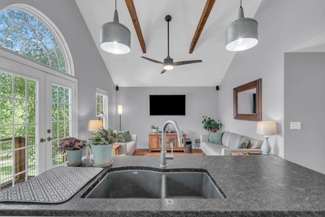 1015 Calm Water Trail, Bakewell, TN 37373