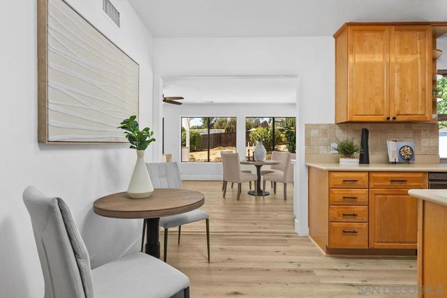 2738 Oak Hill Dr, Escondido, CA 92027