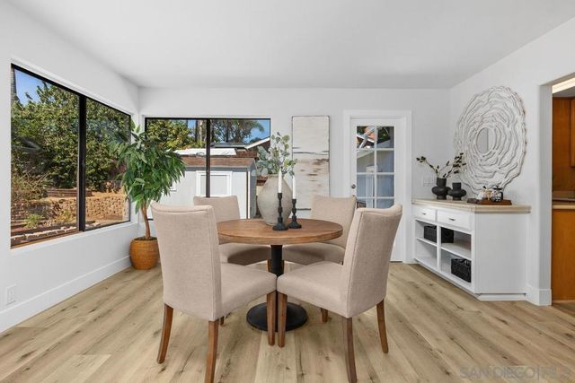 2738 Oak Hill Dr, Escondido, CA 92027