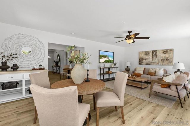 2738 Oak Hill Dr, Escondido, CA 92027