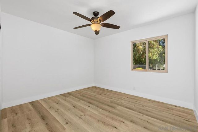 2738 Oak Hill Dr, Escondido, CA 92027