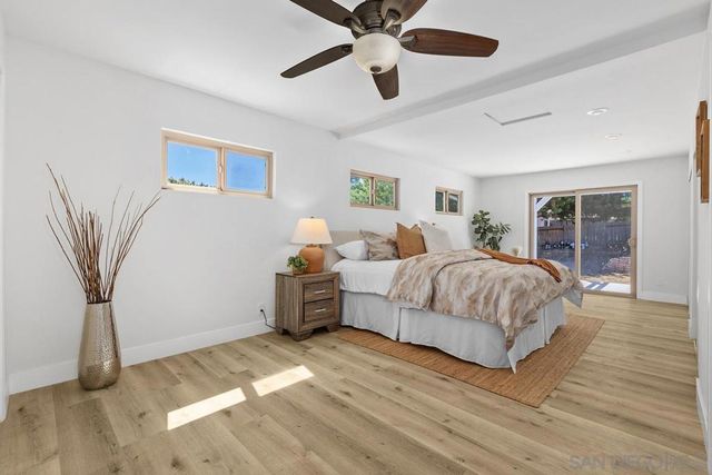 2738 Oak Hill Dr, Escondido, CA 92027