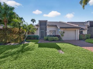 6742 Versailles Court, Lake Worth, FL 33467