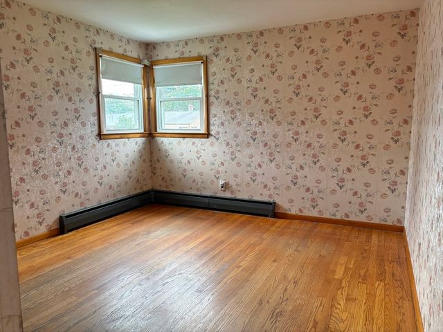 75 Edbert Drive, Holyoke, MA 01040