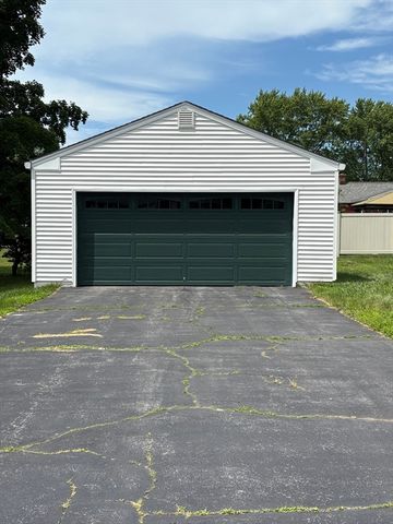 75 Edbert Drive, Holyoke, MA 01040