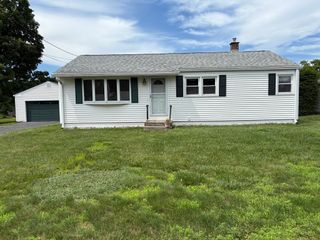75 Edbert Drive, Holyoke, MA 01040