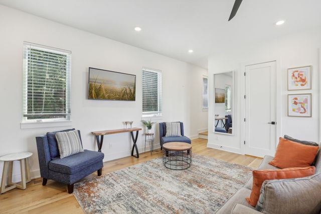 98 N 8th St, Nashville, TN 37206