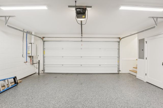 98 N 8th St, Nashville, TN 37206