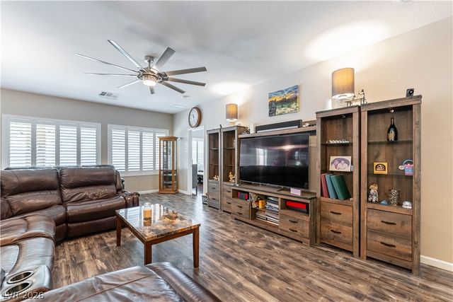 2120 Willow Wren Drive, North Las Vegas, NV 89084