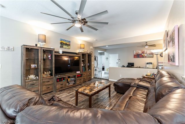 2120 Willow Wren Drive, North Las Vegas, NV 89084