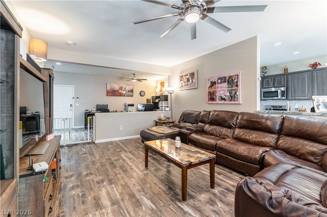 2120 Willow Wren Drive, North Las Vegas, NV 89084