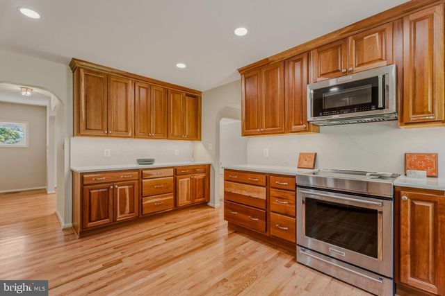 2504 BURGUNDY DR, Fallston, MD 21047