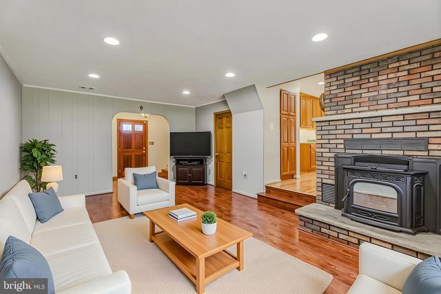 2504 BURGUNDY DR, Fallston, MD 21047
