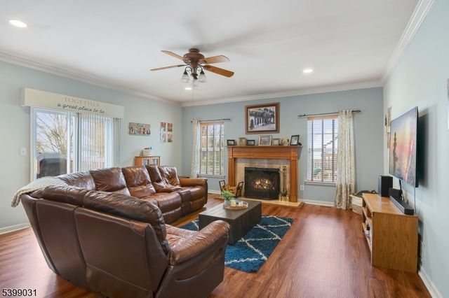 77 Shippen Rdg, Oxford Twp., NJ 07863