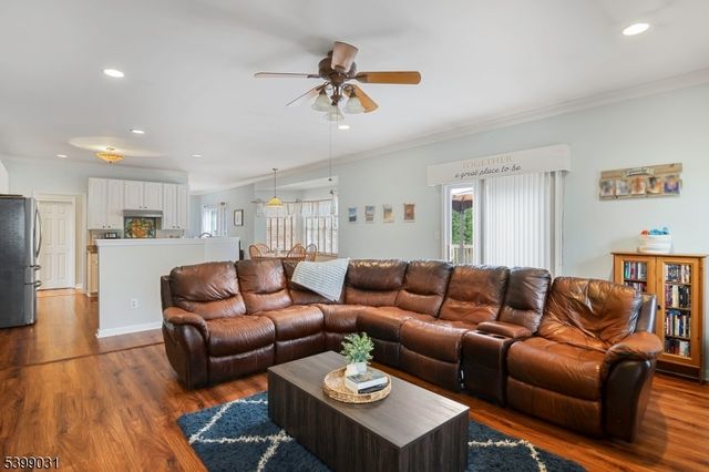 77 Shippen Rdg, Oxford Twp., NJ 07863