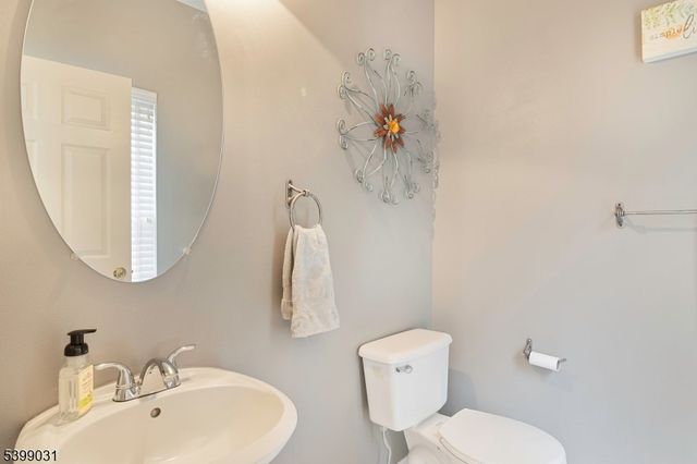 77 Shippen Rdg, Oxford Twp., NJ 07863