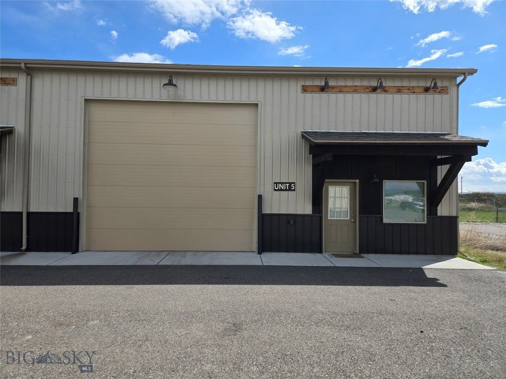 170 Skyway 5, Belgrade, MT 59714