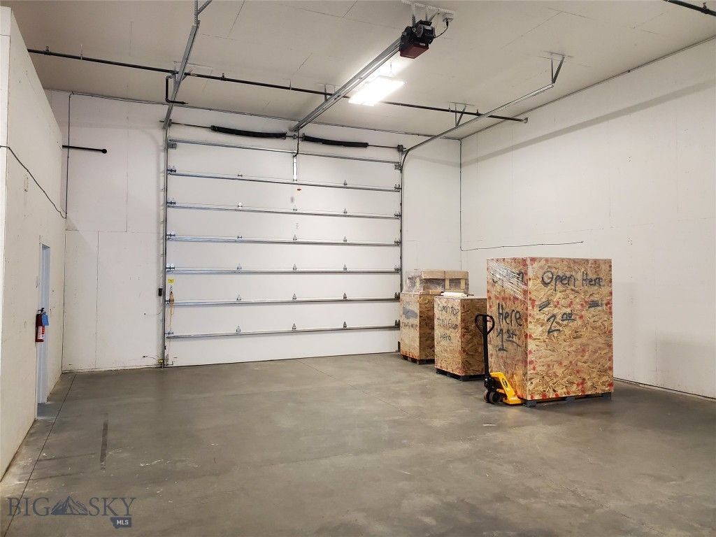 170 Skyway 5, Belgrade, MT 59714 photo 3