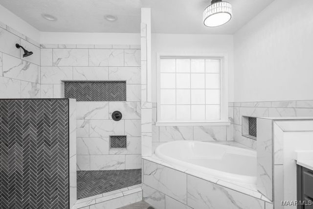 907 Silver Creek Circle, Prattville, AL 36066