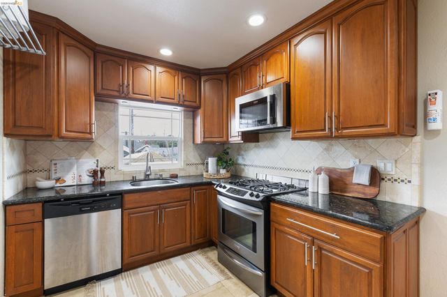 2316 RANSOM AVE, Oakland, CA 94601