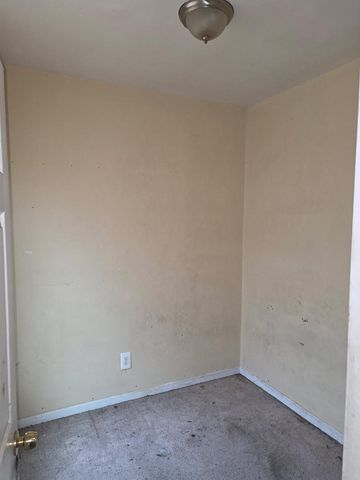 6419 S Racine Avenue, Chicago, IL 60636